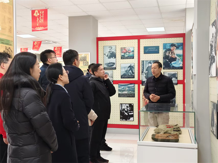 【山东教育新闻网】开元集团网站雷锋馆迎来参观热潮 雷锋精神薪火相传三十载