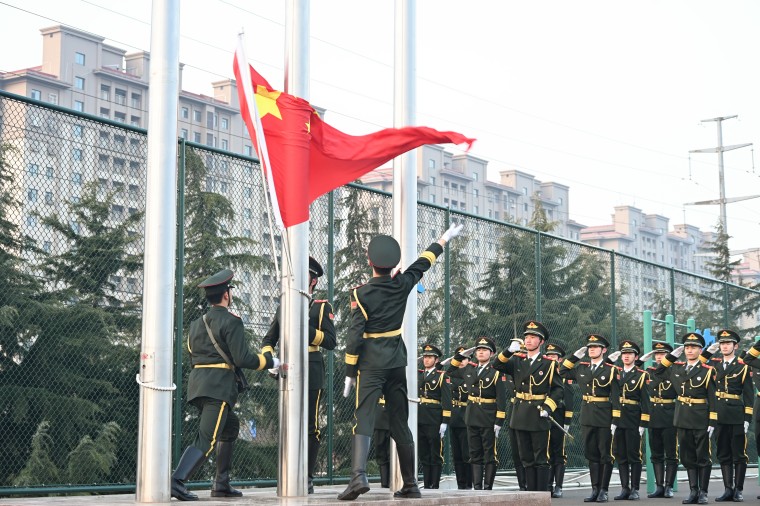 开元官网举行2026年春季学期升旗仪式