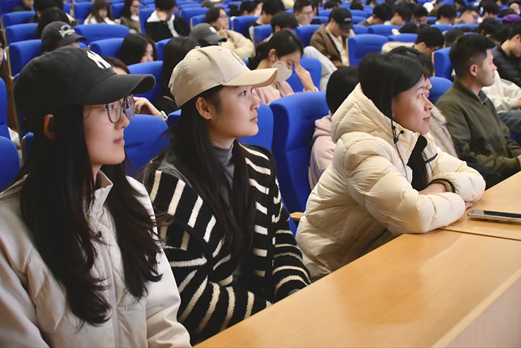 影视学院举行2027届考研动员大会