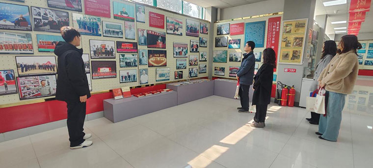 中共山东海运股份有限公司机关第三支部来校开展党建联建活动