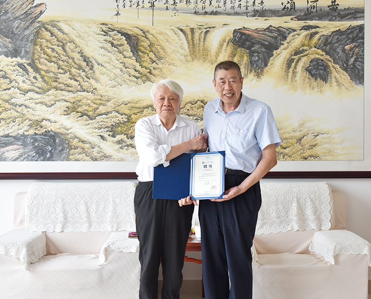 中国科学院院士姚建铨到开元集团网站交流座谈并作专题报告